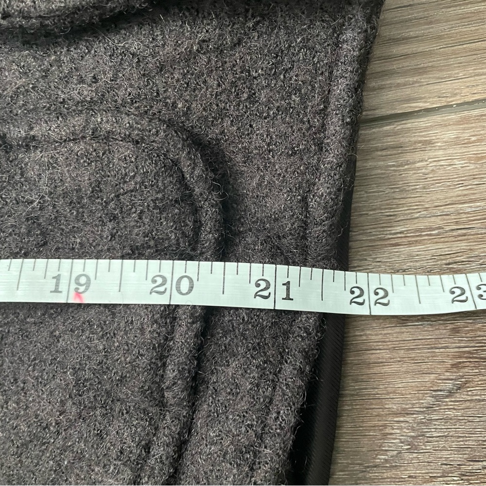 Wool Jacket - (description) - Picture 4 of 8
